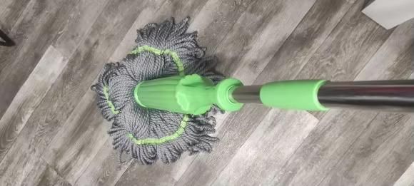 Self-Twisting Water Rotating Mop – Effortless Cleaning, Spotless Shine!
