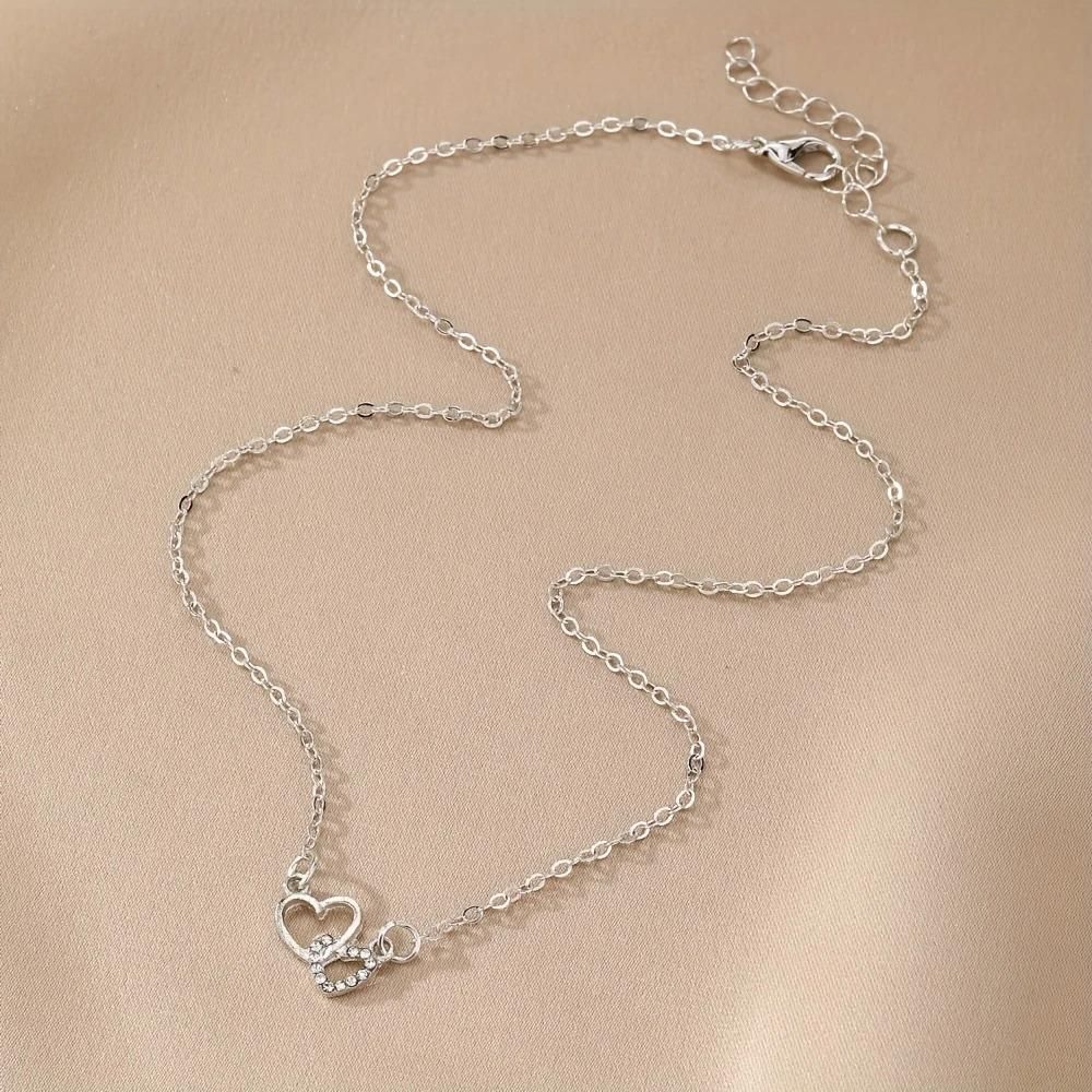 Women’s Dual Heart Pendant with Chain – Elegant Silver-Plated Jewelry