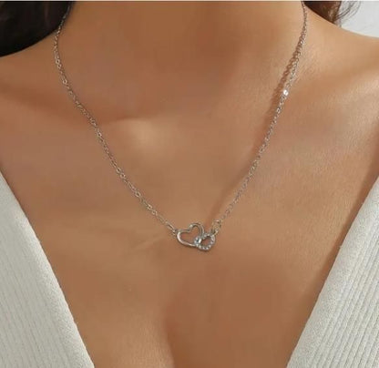 Women’s Dual Heart Pendant with Chain – Elegant Silver-Plated Jewelry