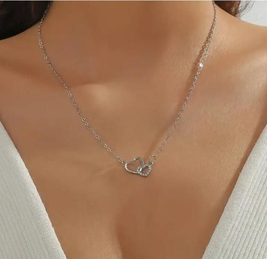 Women’s Dual Heart Pendant with Chain – Elegant Silver-Plated Jewelry