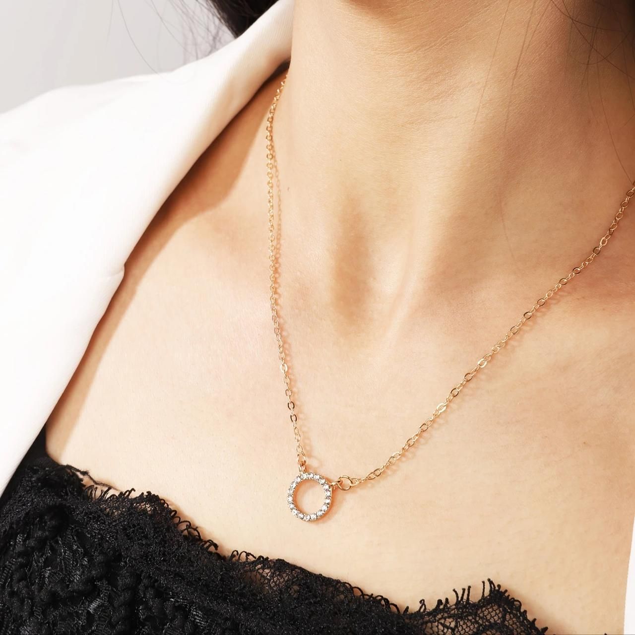 Women’s Stone Pendant with Chain – Elegant Gold-Plated Jewelry