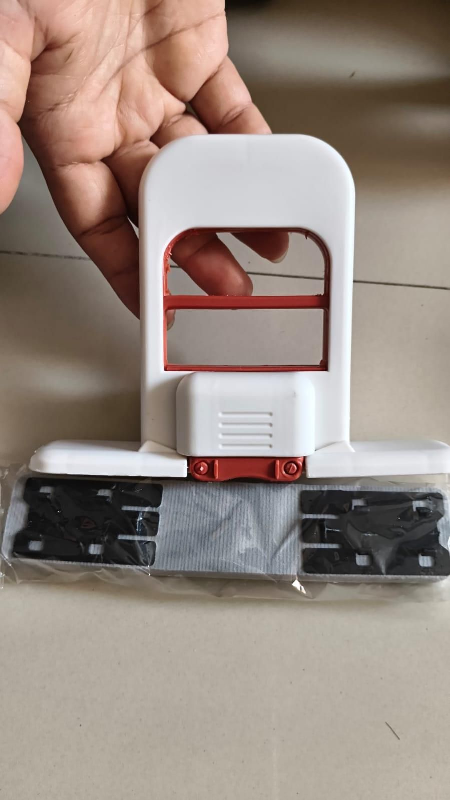 Mini Foldable Desktop Mop – Self-Squeeze Sponge Cleaner for Kitchen, Bathroom & Small Spaces