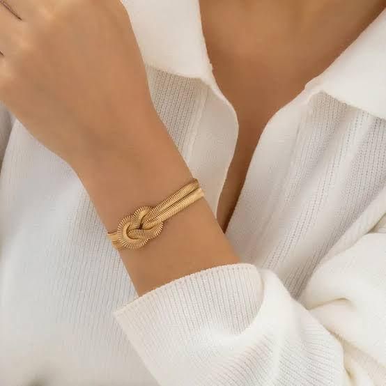 Golden Chain Snake Bracelet – Gold Plated Stylish Casual Bracelet for Women